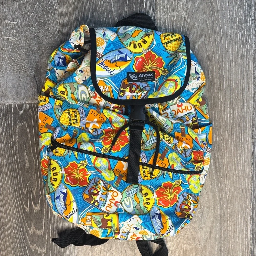 Maui Island featuring all Hawaiian islands Backpack 0288